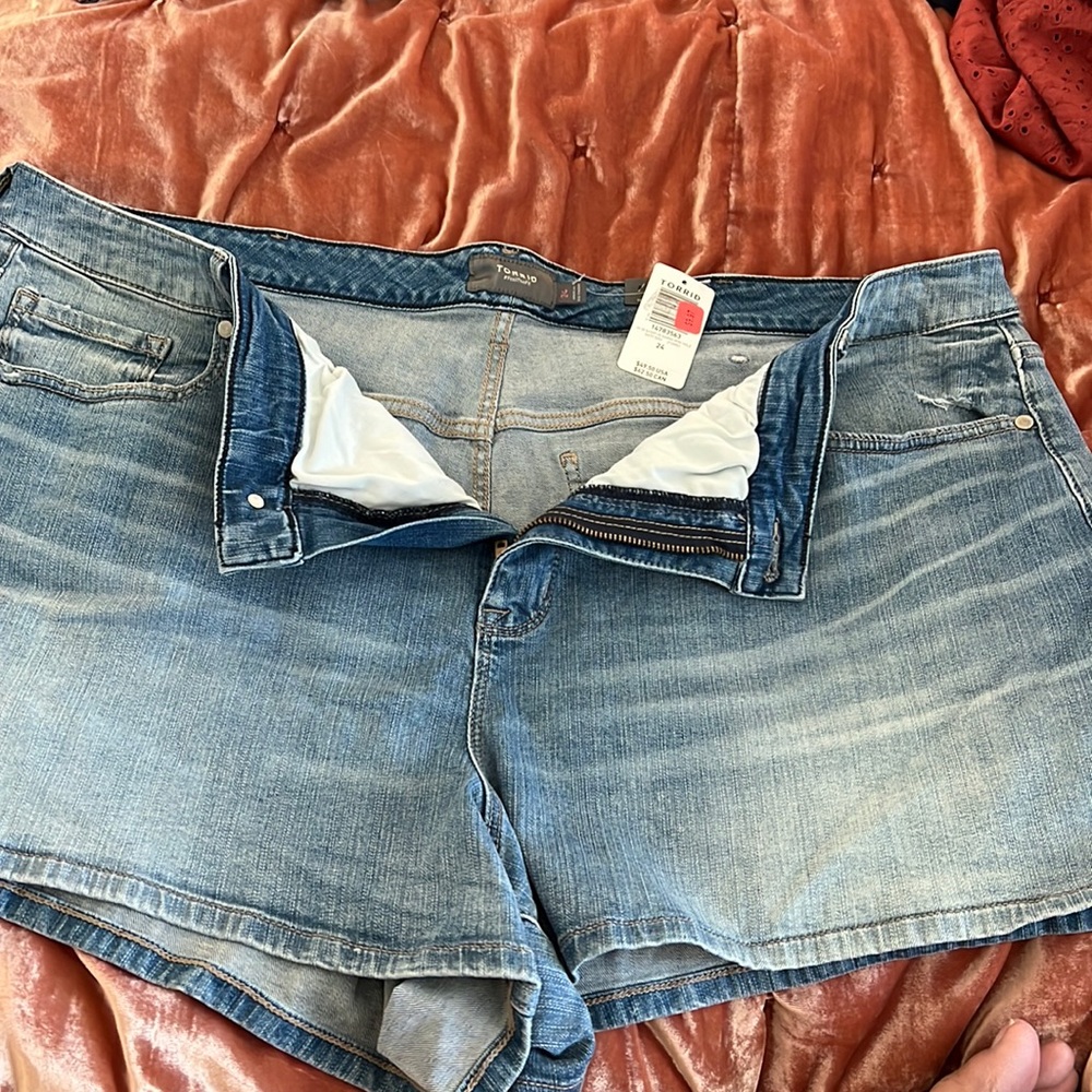 plus size jean shorts